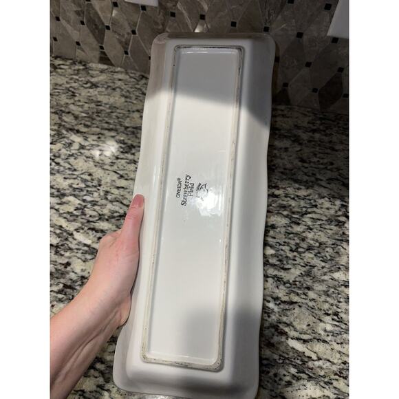 Oneida Strawberry Plaid Rectangle Serving Plate 18 x 7 Charcuterie Dessert Bread - Picture 5 of 8